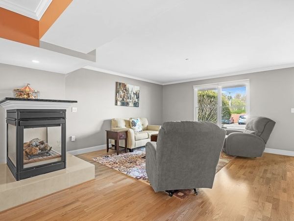 218 Rangeway Rd, Unit 232, Billerica, MA 01862