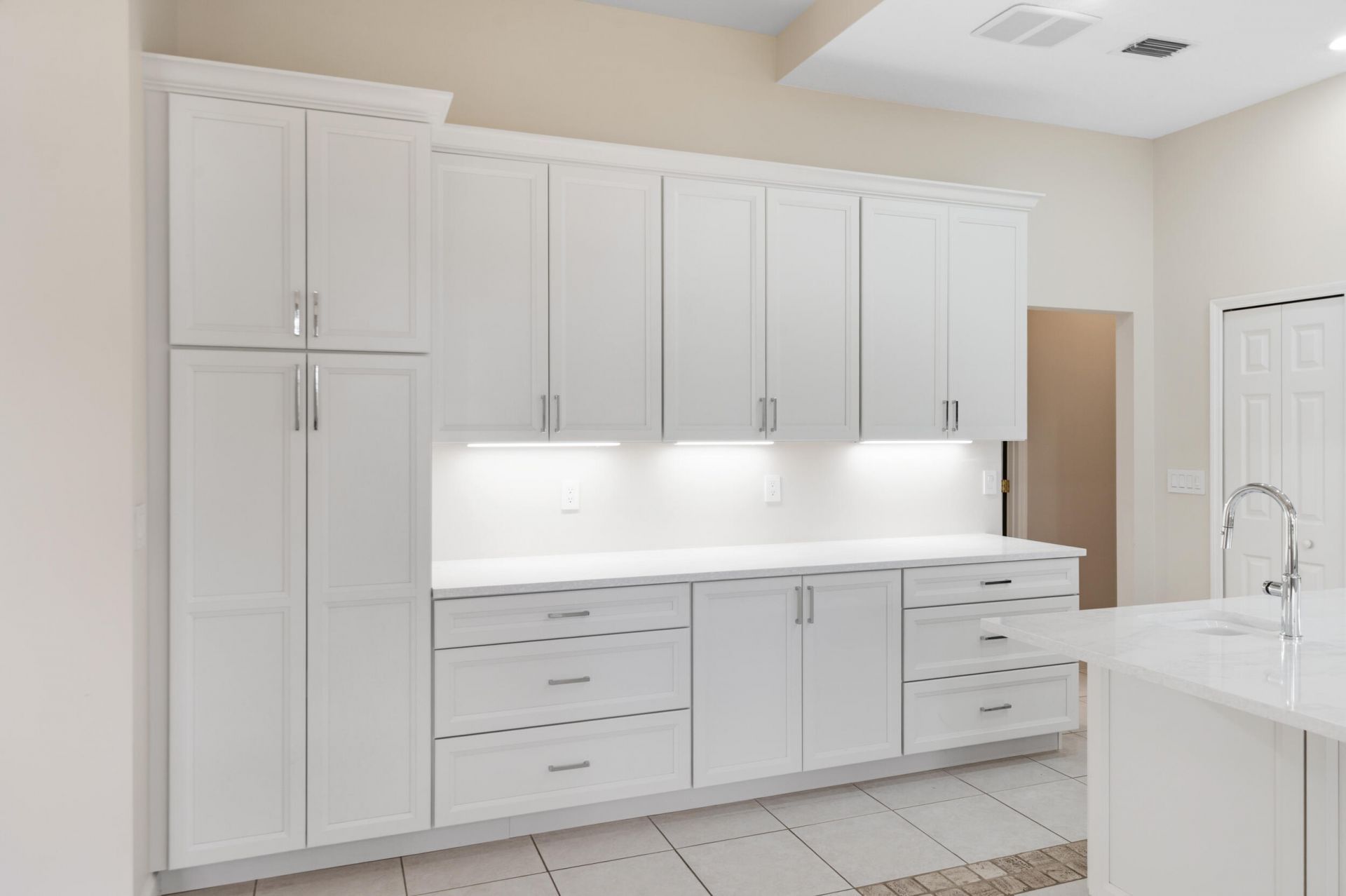 2534 SW Manor Hill Drive, Palm City, FL 34990 Photo