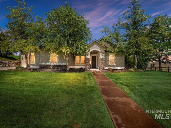 7965 N Grand Ridge Lane, Eagle, ID 83616