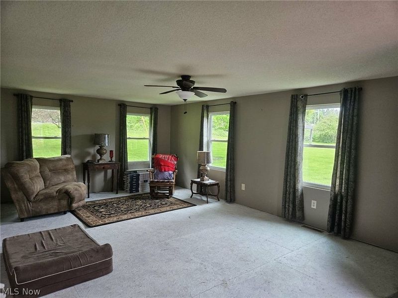 12833 Techniglas Road NE, Newark, OH 43055 Photo 9