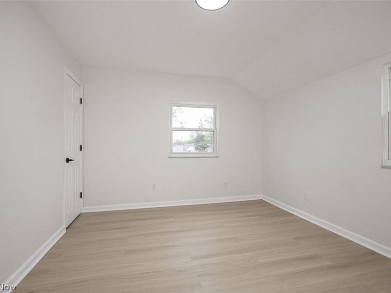 3896 Strandhill Road, Cleveland, OH 44128 Photo 19
