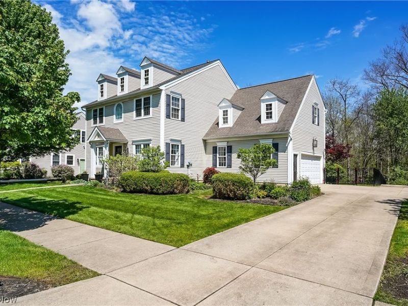 37 Clayton Court, Hudson, OH 44236 Photo 2