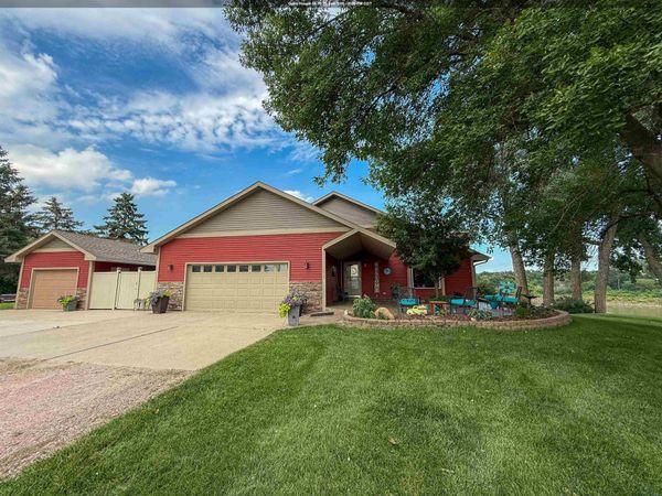 502 Pine, Dakota City, NE 68731
