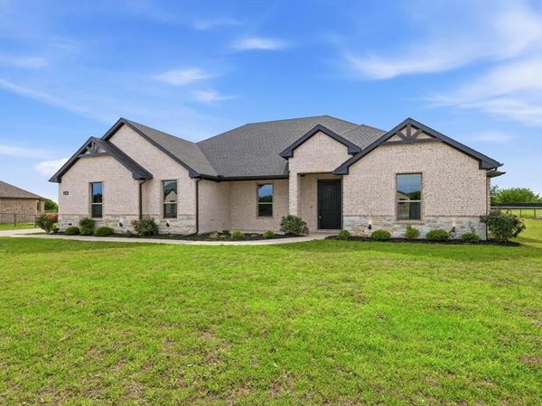 8190 Kassandra Drive , Sanger, TX 76266