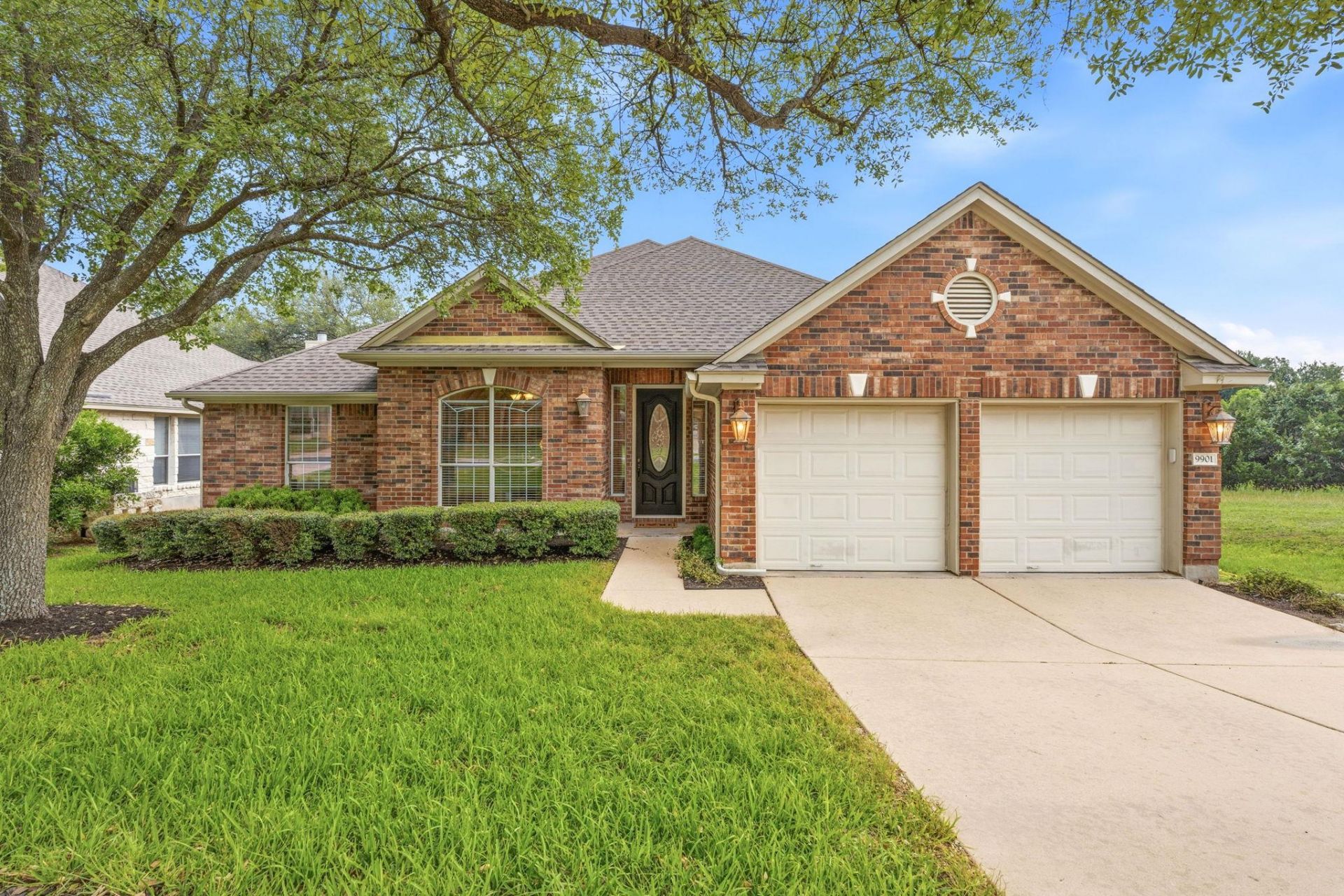 9901 Lisi Anne Dr, Austin, TX 78717 Main Photo