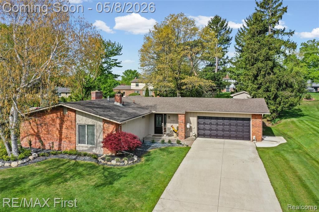 52531 Butternut Drive, Shelby Township, MI 48316 Main Photo