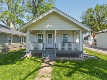 215 N 14TH Street, COUNCIL BLUFFS, IA 51501