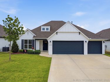 10105 S 228th East Avenue, Broken Arrow, OK 74014