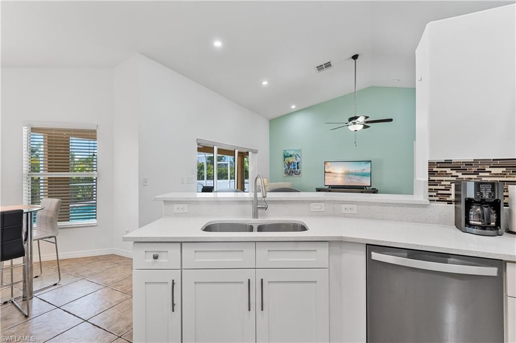 2228 SW 26th Ter , Cape Coral, FL 33914 Photo