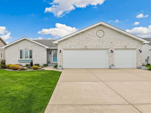 557 Rose Bush Lane, Dyer, IN 46311