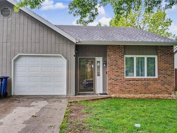 1713 E 21st Terrace, Lawrence, KS 66046