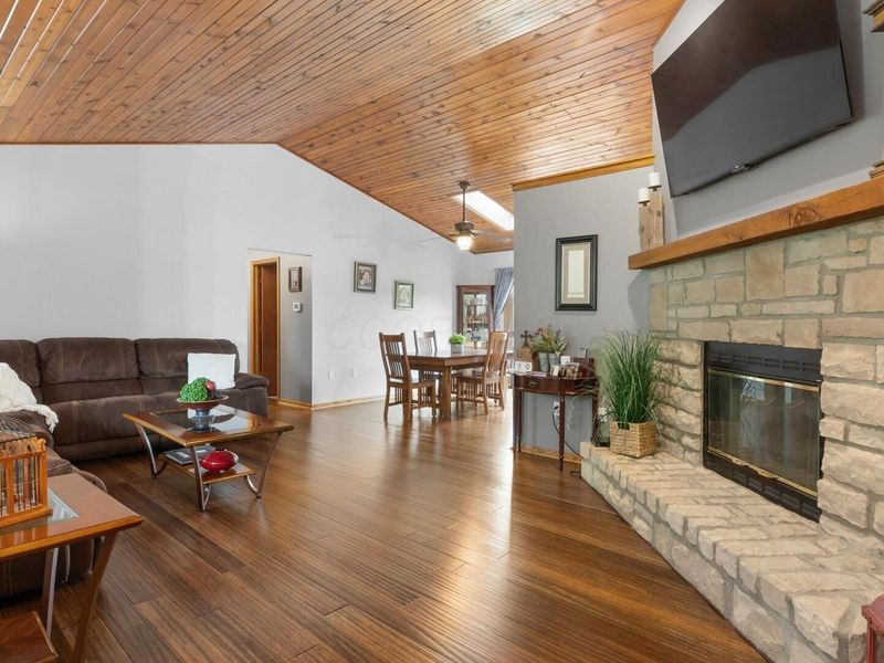 8261 York Road SW, Pataskala, OH 43062 Photo 5