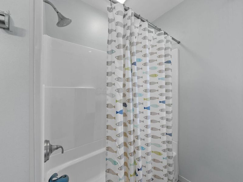 1920 Mccoy Road, Columbus, OH 43220 Photo 29