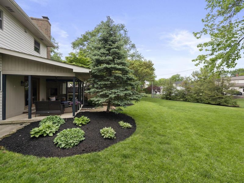 1920 Mccoy Road, Columbus, OH 43220 Photo 48