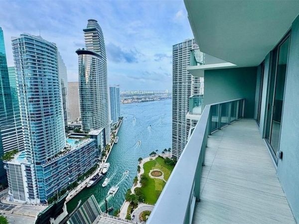 77 SE 5TH ST , Unit 1903, MIAMI, FL 33131
