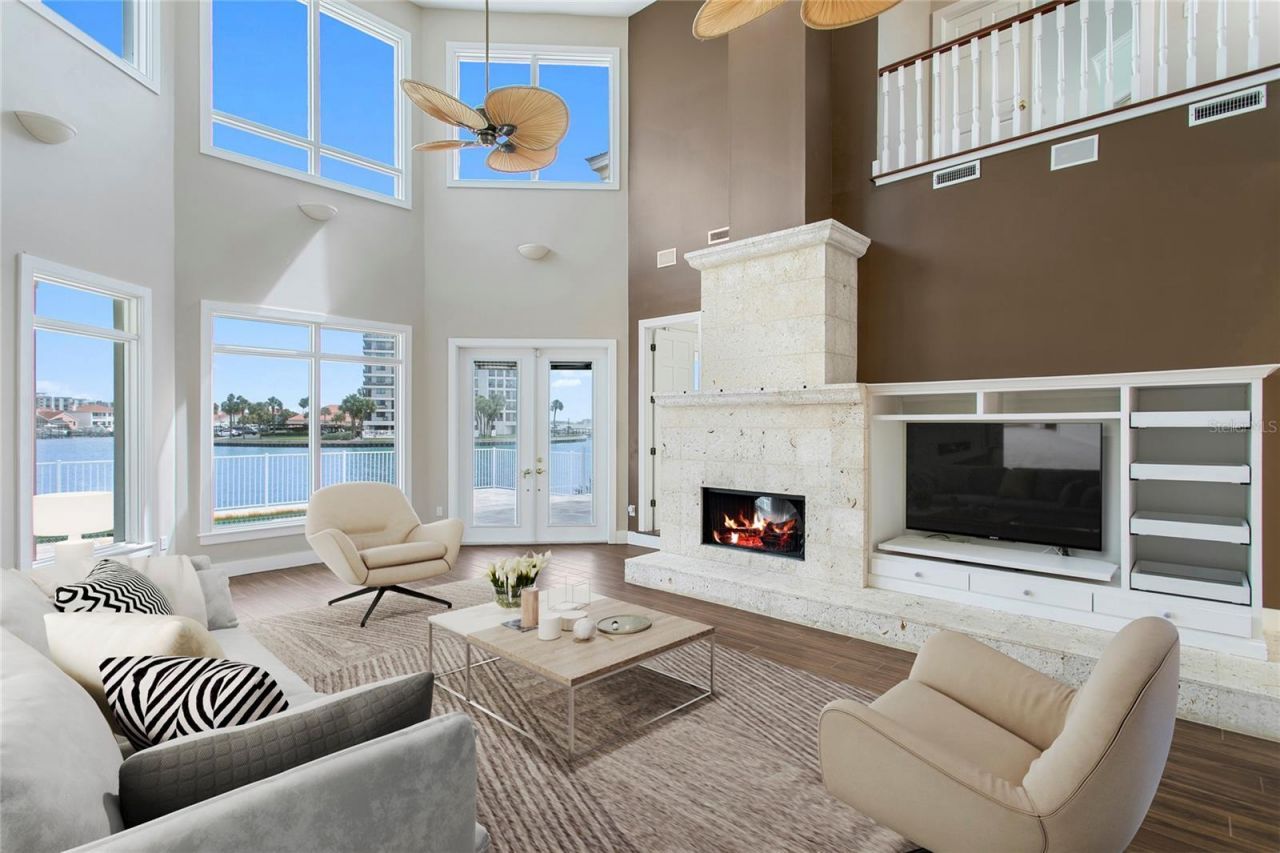 215 Harrison Avenue, Belleair Beach, FL 33786 Photo