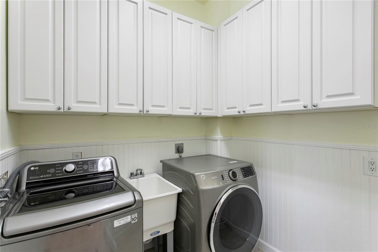 215 Harrison Avenue, Belleair Beach, FL 33786 Photo