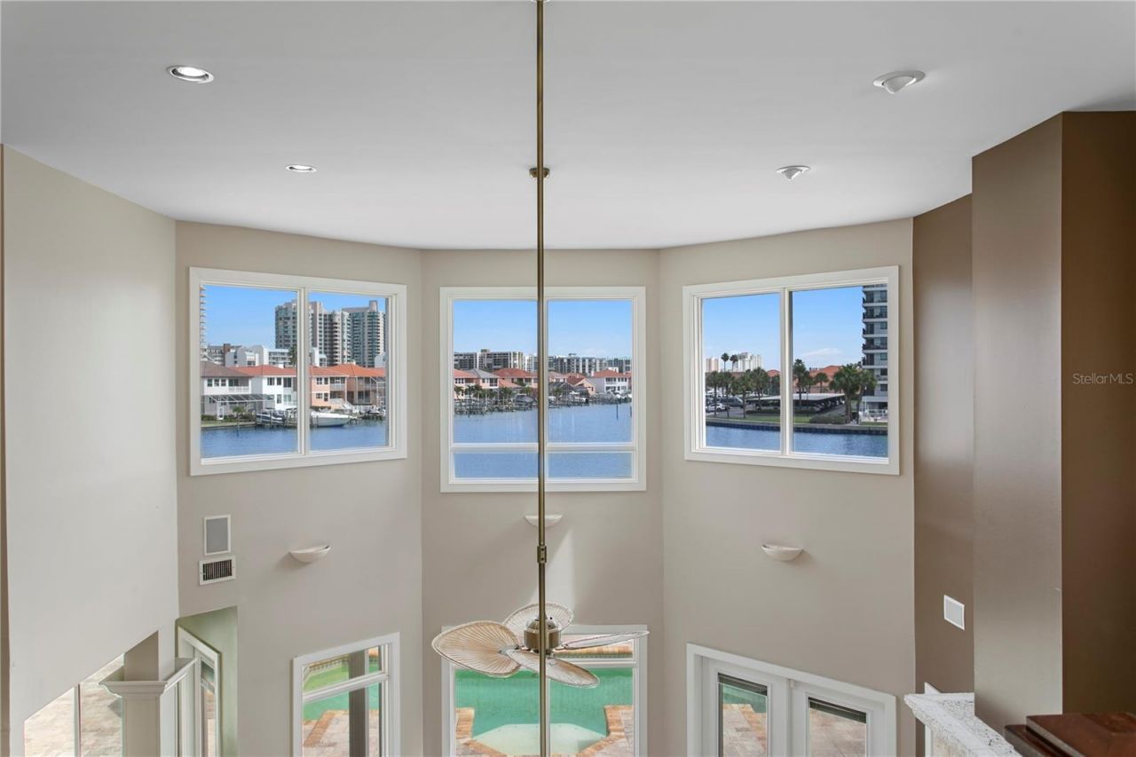 215 Harrison Avenue, Belleair Beach, FL 33786 Photo