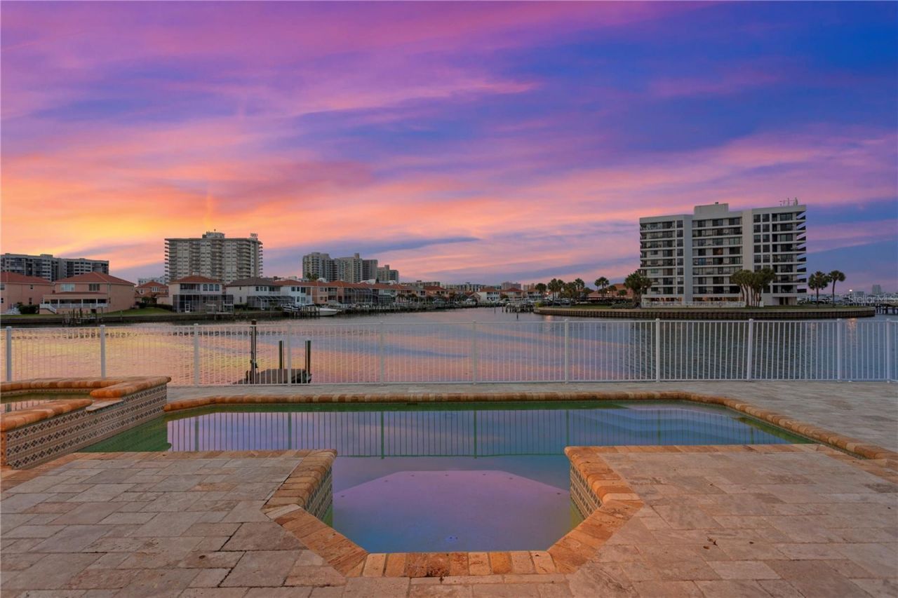 215 Harrison Avenue, Belleair Beach, FL 33786 Photo