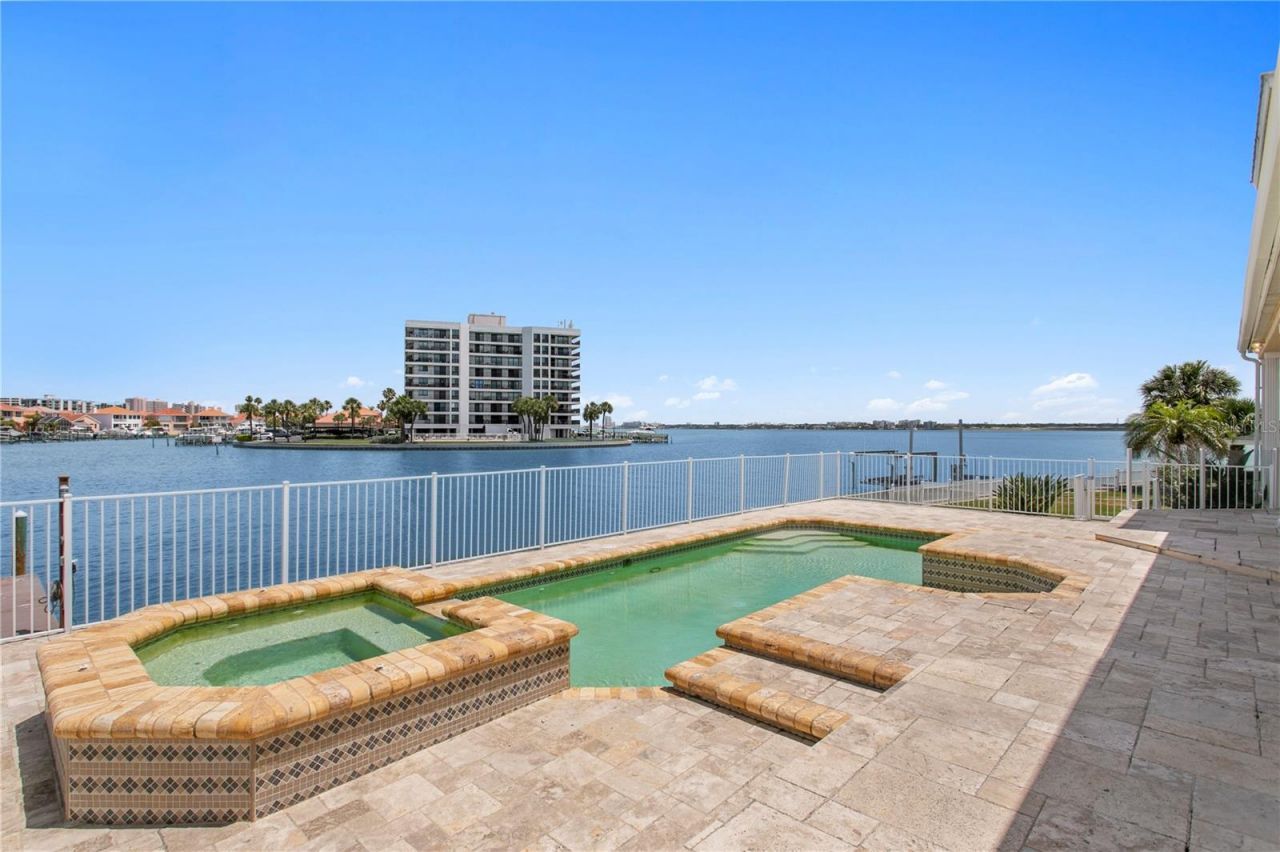 215 Harrison Avenue, Belleair Beach, FL 33786 Photo