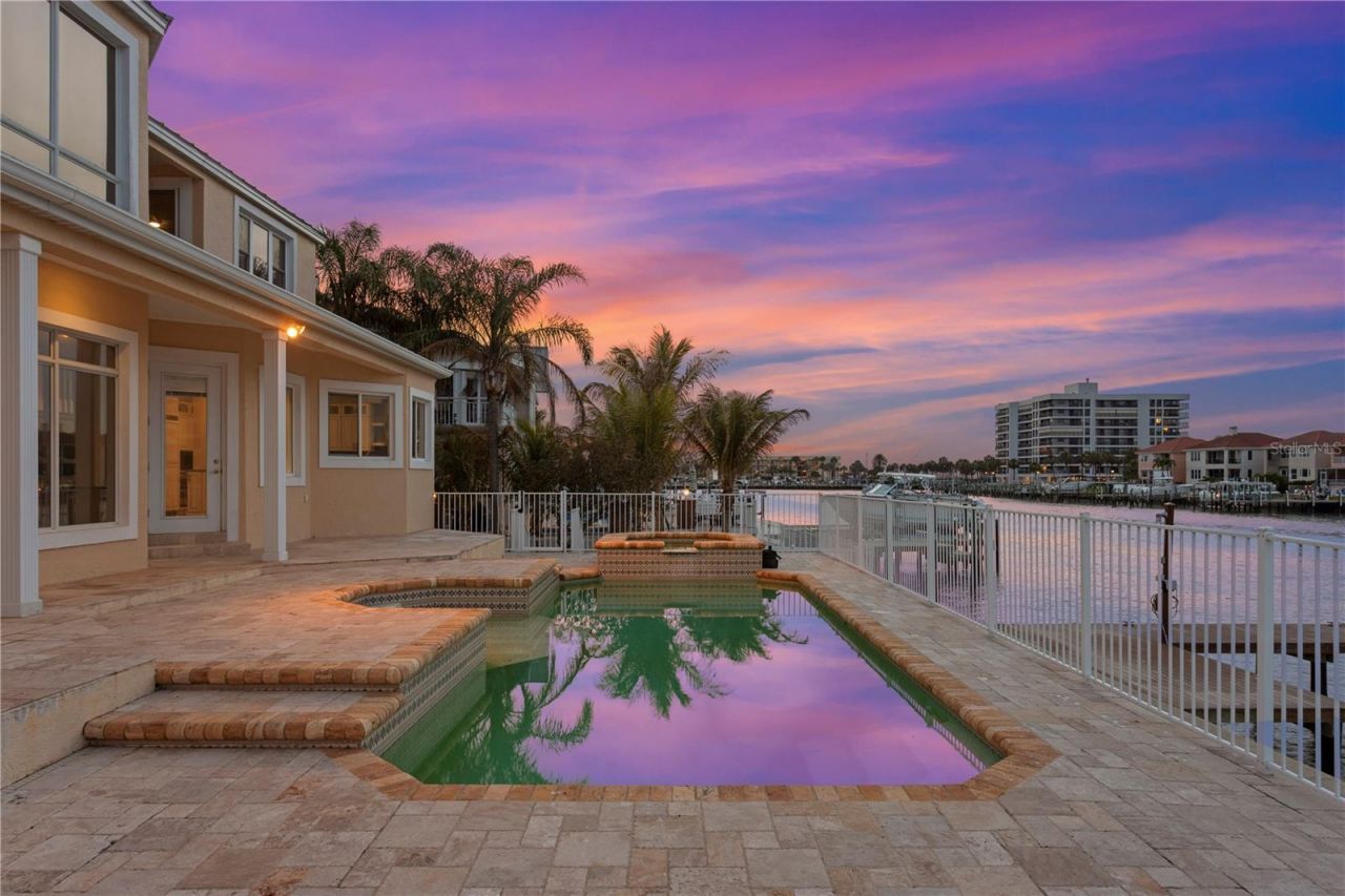 215 Harrison Avenue, Belleair Beach, FL 33786 Photo