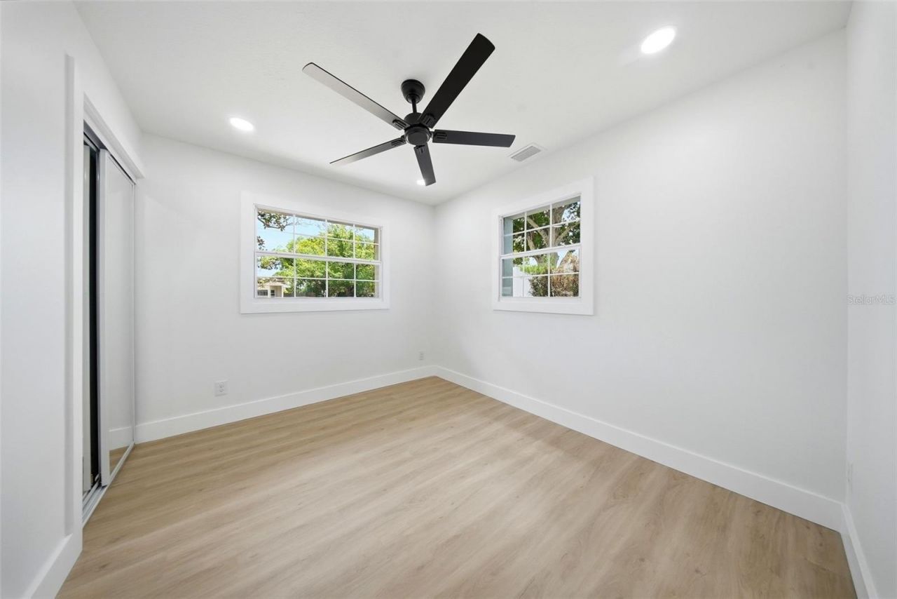 3700 72 Street N, Saint Petersburg, FL 33710 Photo