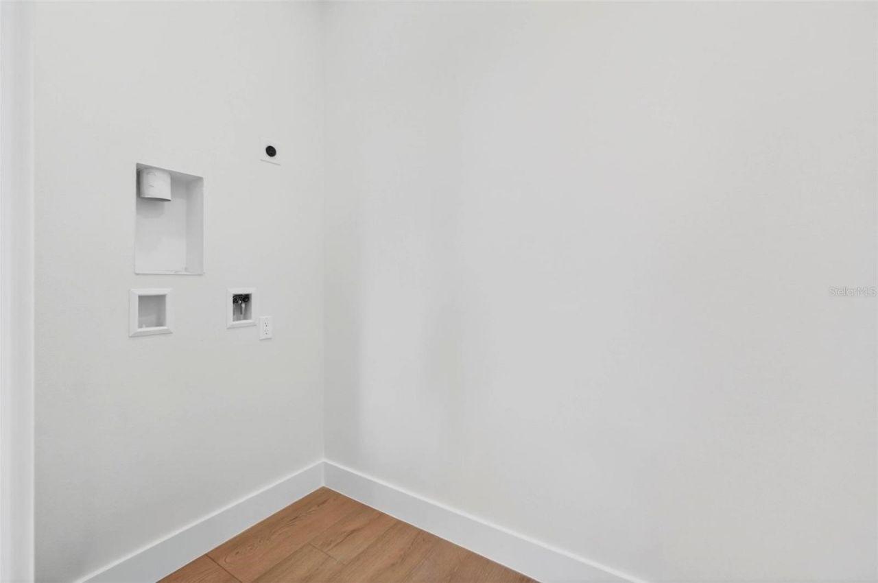 4365 Iris Street N, Saint Petersburg, FL 33714 Photo