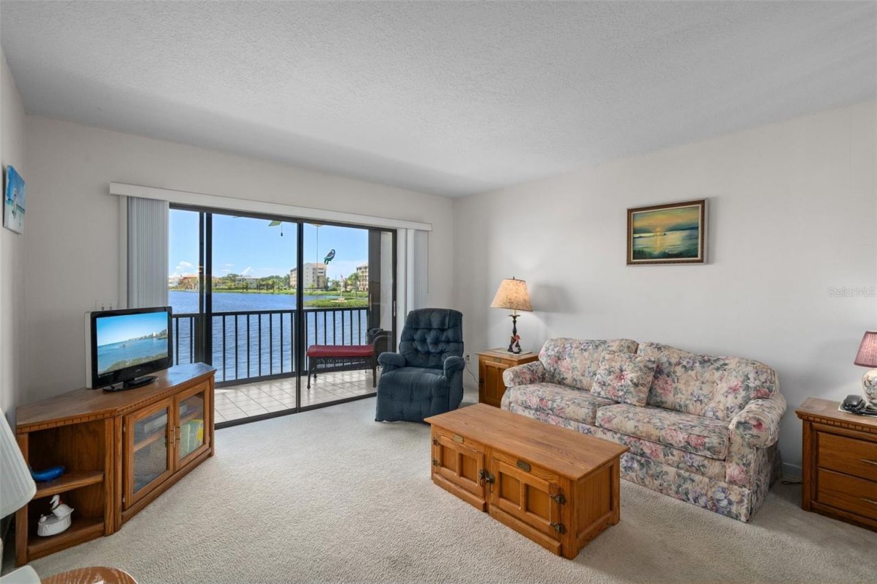 8211 Brent Street , Unit 816, Port Richey, FL 34668 Photo