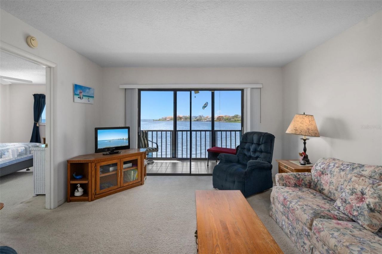 8211 Brent Street , Unit 816, Port Richey, FL 34668 Photo