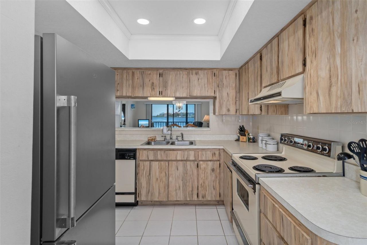 8211 Brent Street , Unit 816, Port Richey, FL 34668 Photo