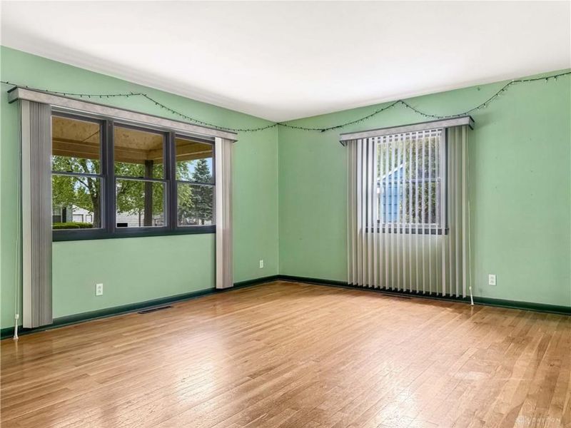 351 Deerfield Road, Columbus, OH 43228 Photo 10