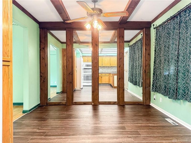 351 Deerfield Road, Columbus, OH 43228 Photo 17