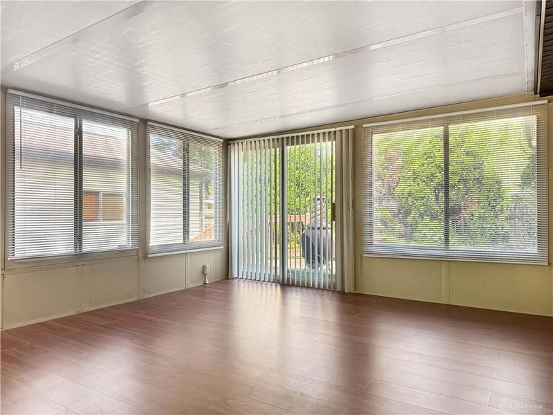 351 Deerfield Road, Columbus, OH 43228 Photo 18