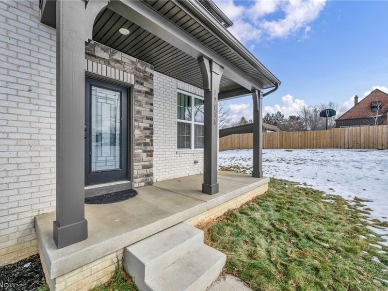 19736 Westwood Drive, Strongsville, OH 44149 Photo 5