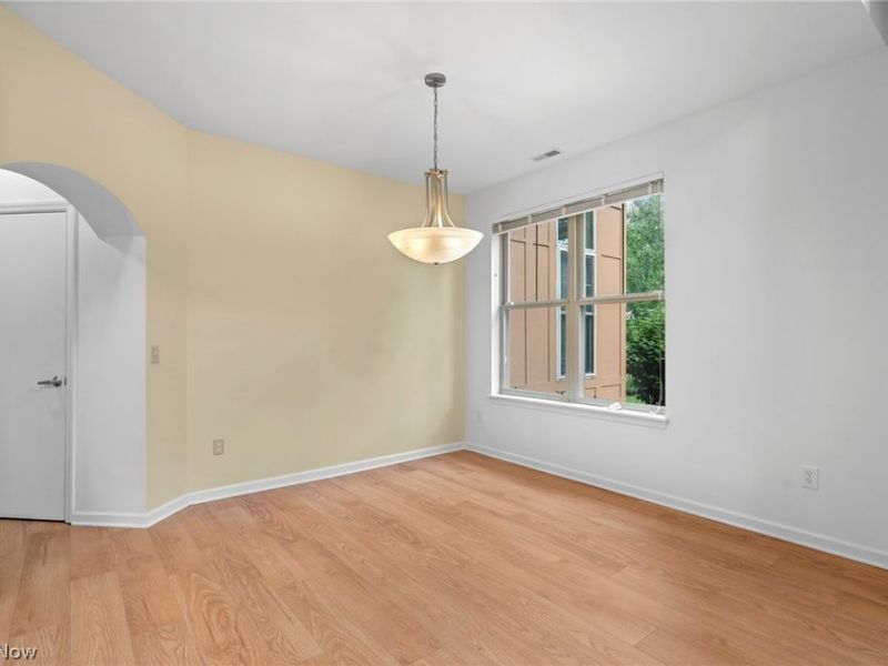 3217 Euclid Heights Boulevard, Cleveland Heights, OH 44118 Photo 10
