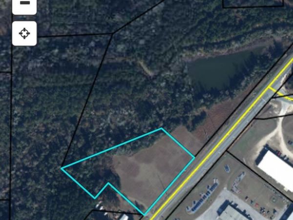 2945 Highway 71 , Marianna, FL 32446