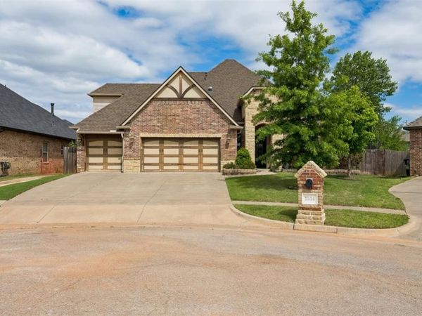 1314 Ladera Circle, Moore, OK 73160