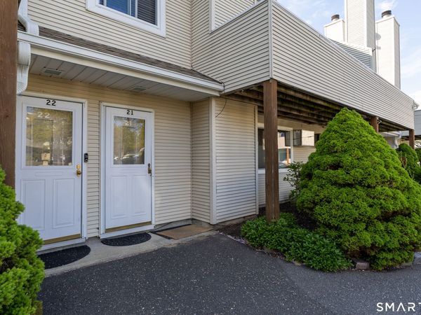 136 Pembroke, Unit 3-21, Danbury, CT 06811