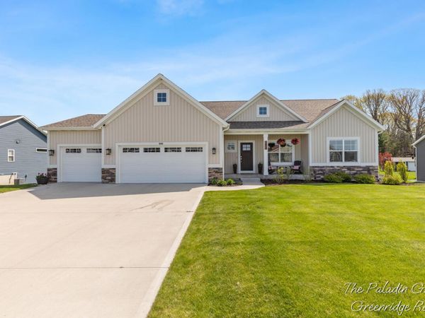 9404 Shoreway Drive, West Olive, MI 49460