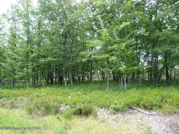 ERII 397-8 Crooked Stick Lane, Hazle Twp, PA 18202