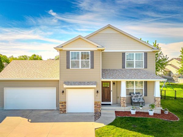 511 SW Springfield Drive, Ankeny, IA 50023