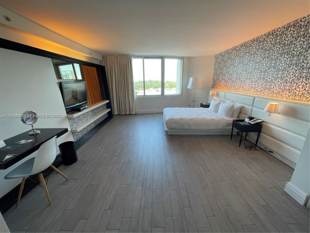 1100 West Ave , Unit 807, Miami Beach, FL 33139 Photo