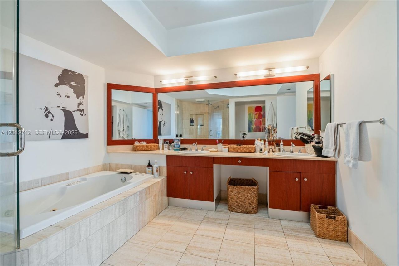 21205 Yacht Club Dr , Unit 805, Aventura, FL 33180 Photo