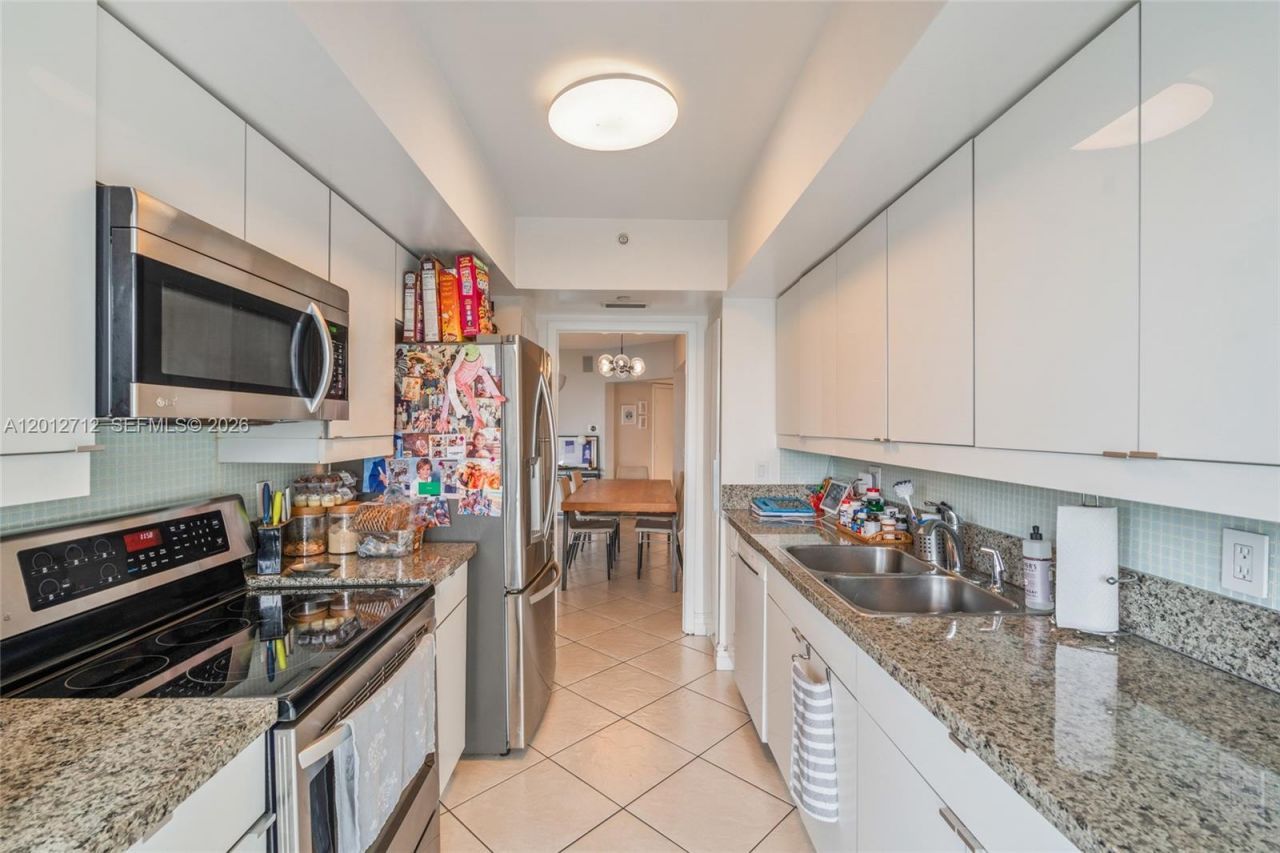 21205 Yacht Club Dr , Unit 805, Aventura, FL 33180 Photo