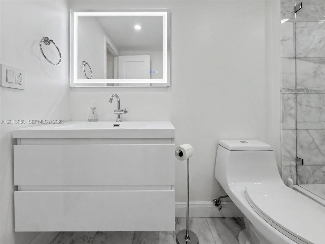 100 Edgewater Dr, Unit 204, Coral Gables, FL 33133 Photo