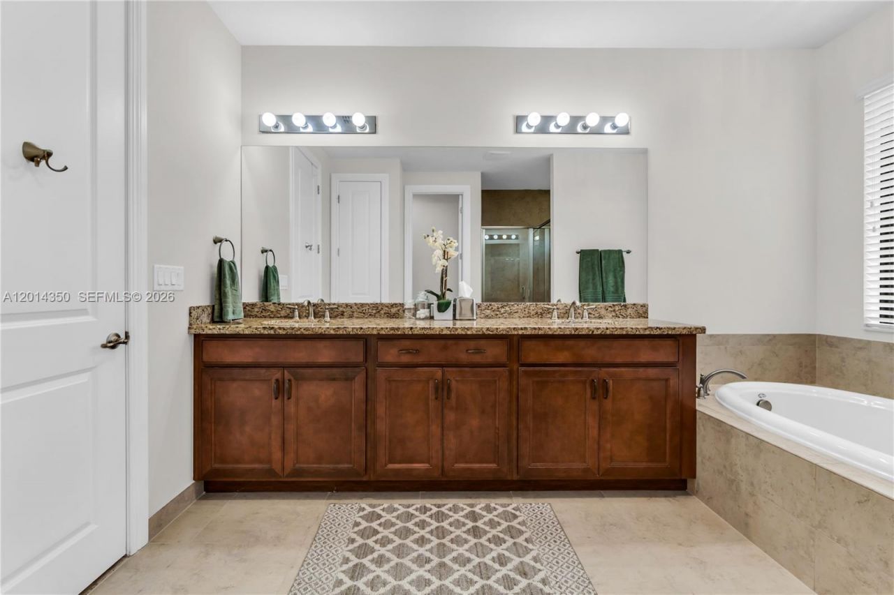 8915 W Watercrest Cir W , Parkland, FL 33076 Photo