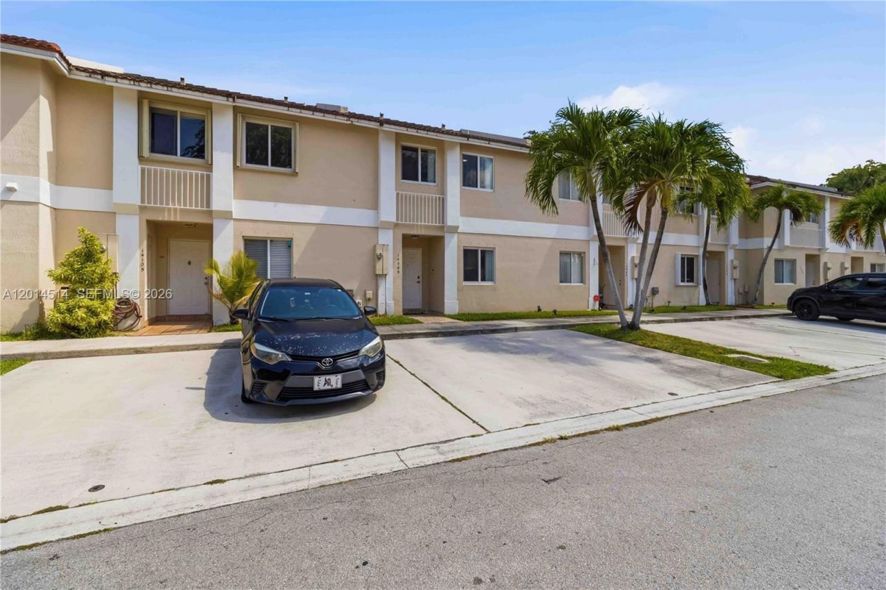 14085 SW 179th Ter, Unit 14085, Miami, FL 33177 Photo