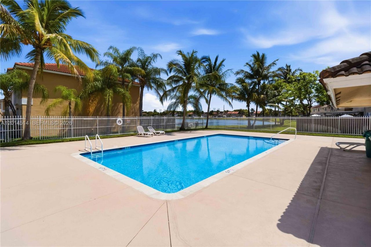 14085 SW 179th Ter, Unit 14085, Miami, FL 33177 Photo