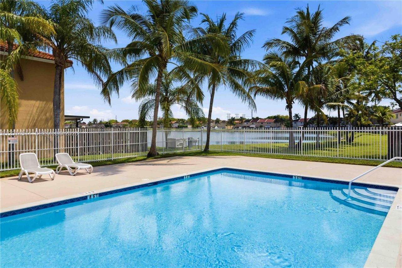 14085 SW 179th Ter, Unit 14085, Miami, FL 33177 Photo
