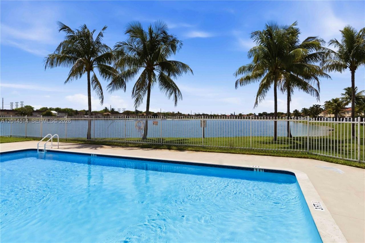 14085 SW 179th Ter, Unit 14085, Miami, FL 33177 Photo